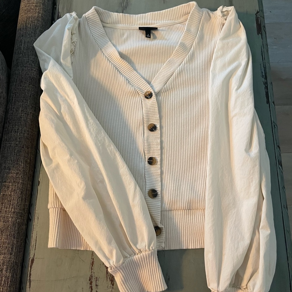 W Women's Cream Button-Front V-Neck Ribbed Sweater Cardigan